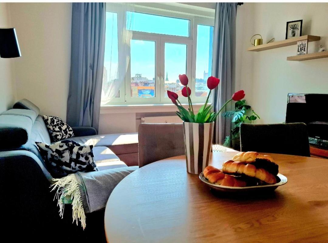Amazing Castle View Apartment Bratislava Bagian luar foto