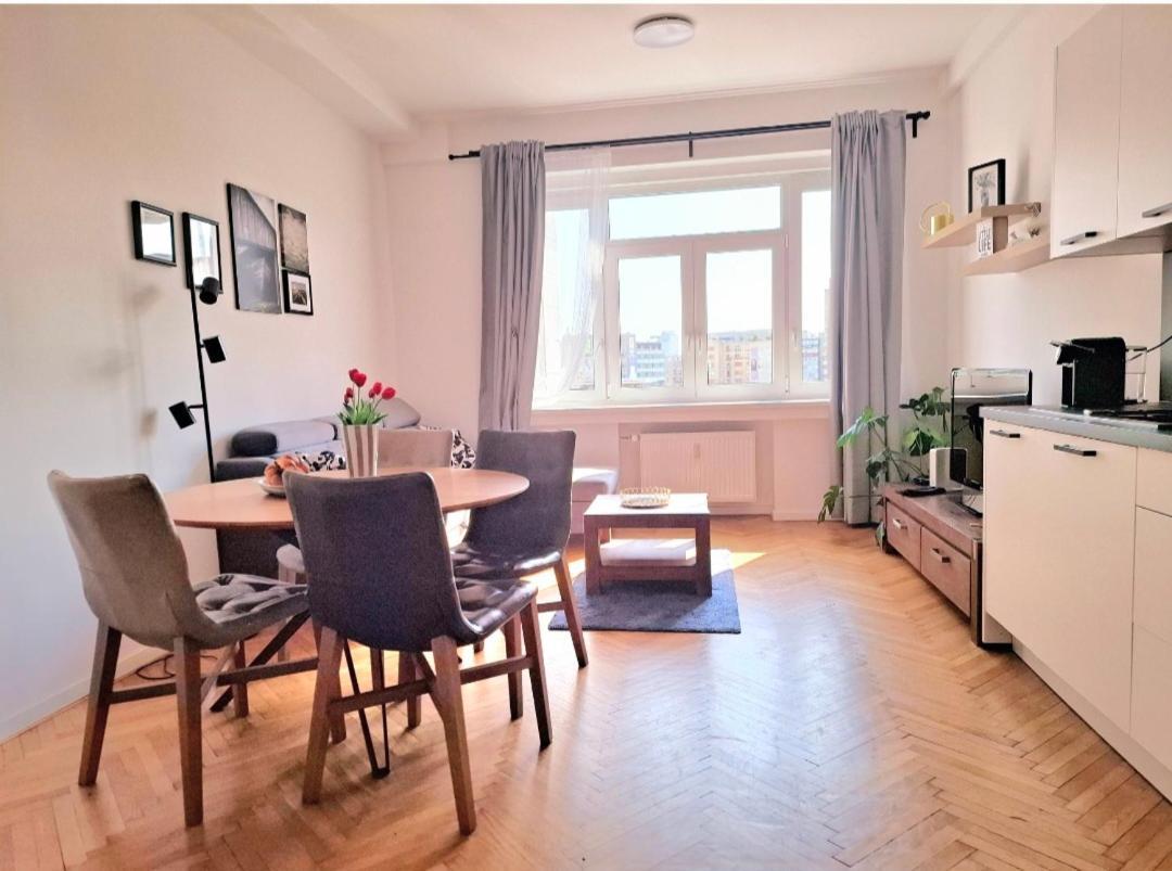 Amazing Castle View Apartment Bratislava Bagian luar foto